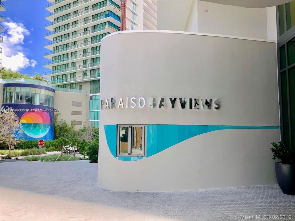 Recently Sold: $1,050,000 (3 beds, 2 baths, 1152 Square Feet)