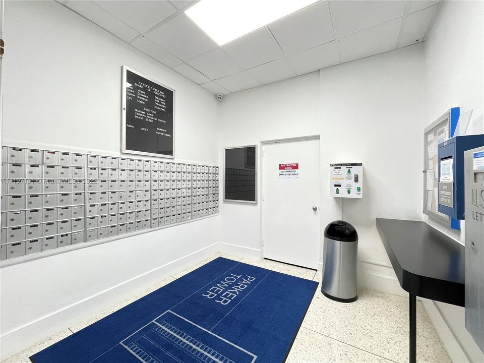 Lobby Level Mailroom