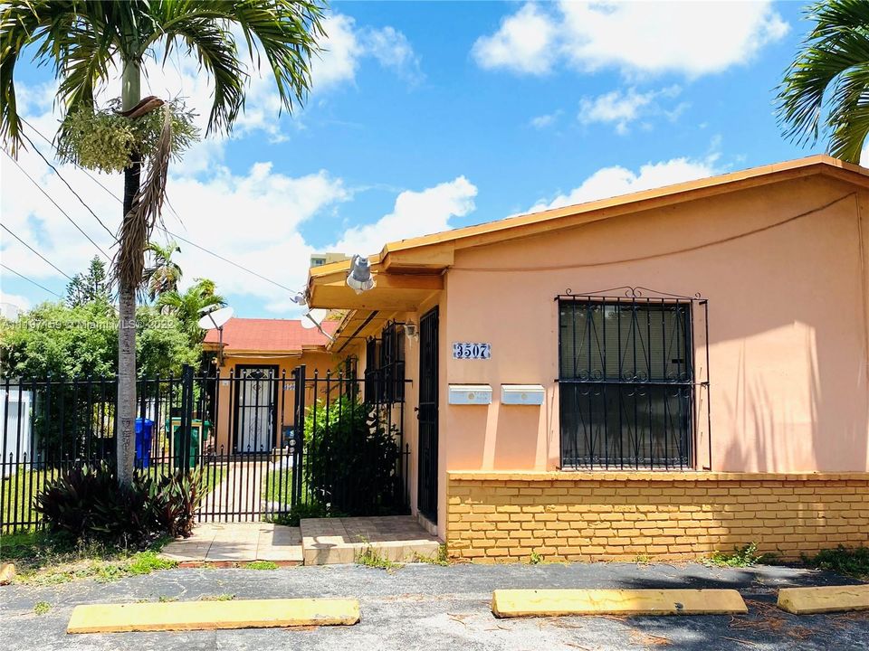 Recently Sold: $575,000 (0 beds, 0 baths, 2164 Square Feet)