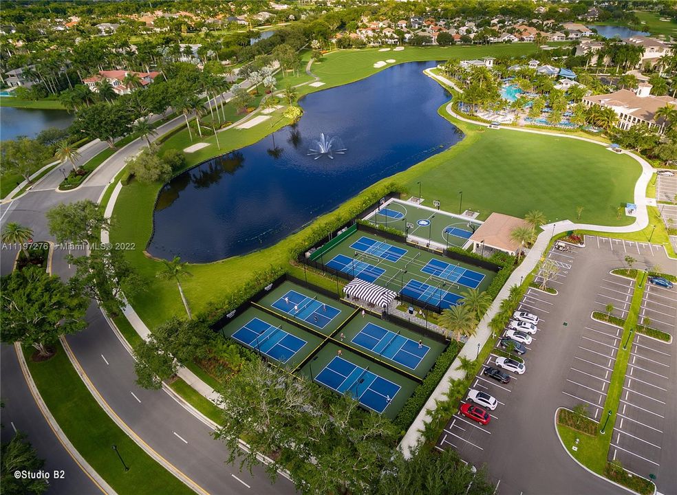 Woodfield Pickleball, Tennis and multi use courts
