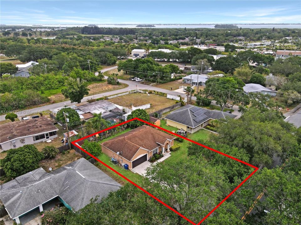 Recently Sold: $280,000 (3 beds, 2 baths, 1440 Square Feet)