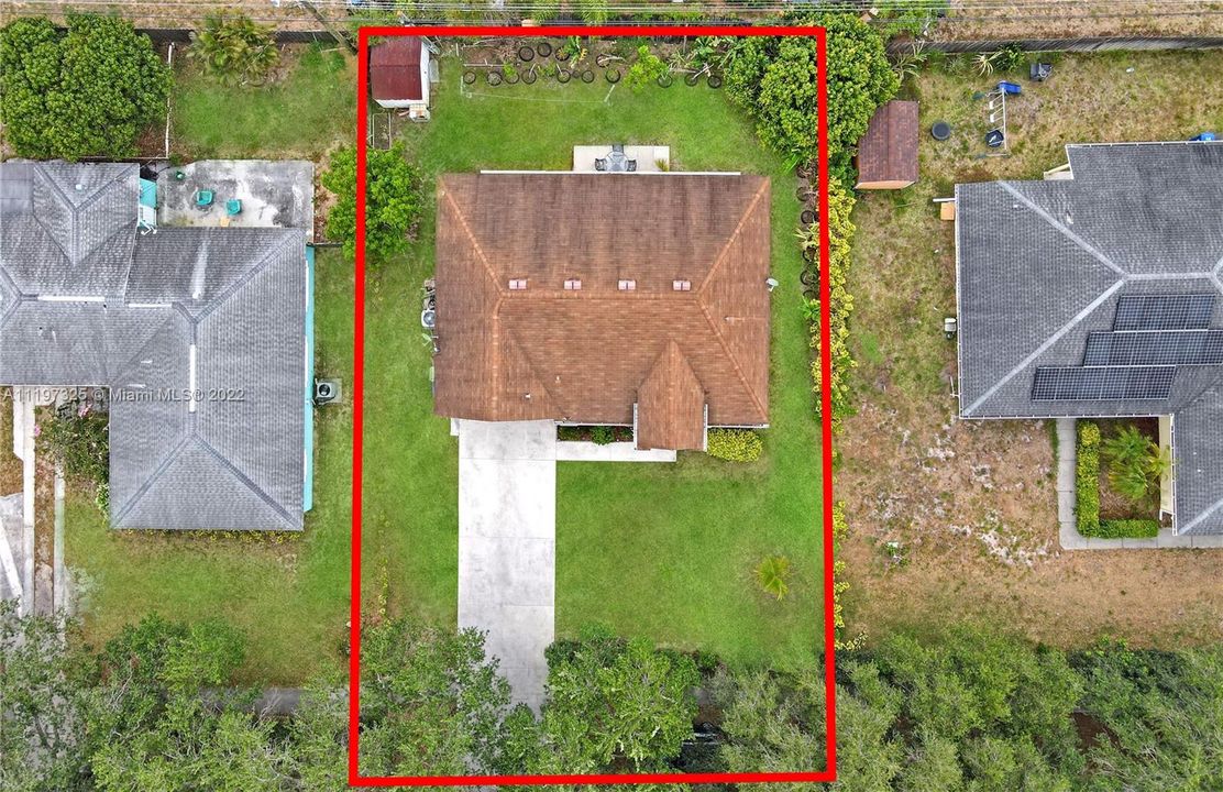 Recently Sold: $280,000 (3 beds, 2 baths, 1440 Square Feet)