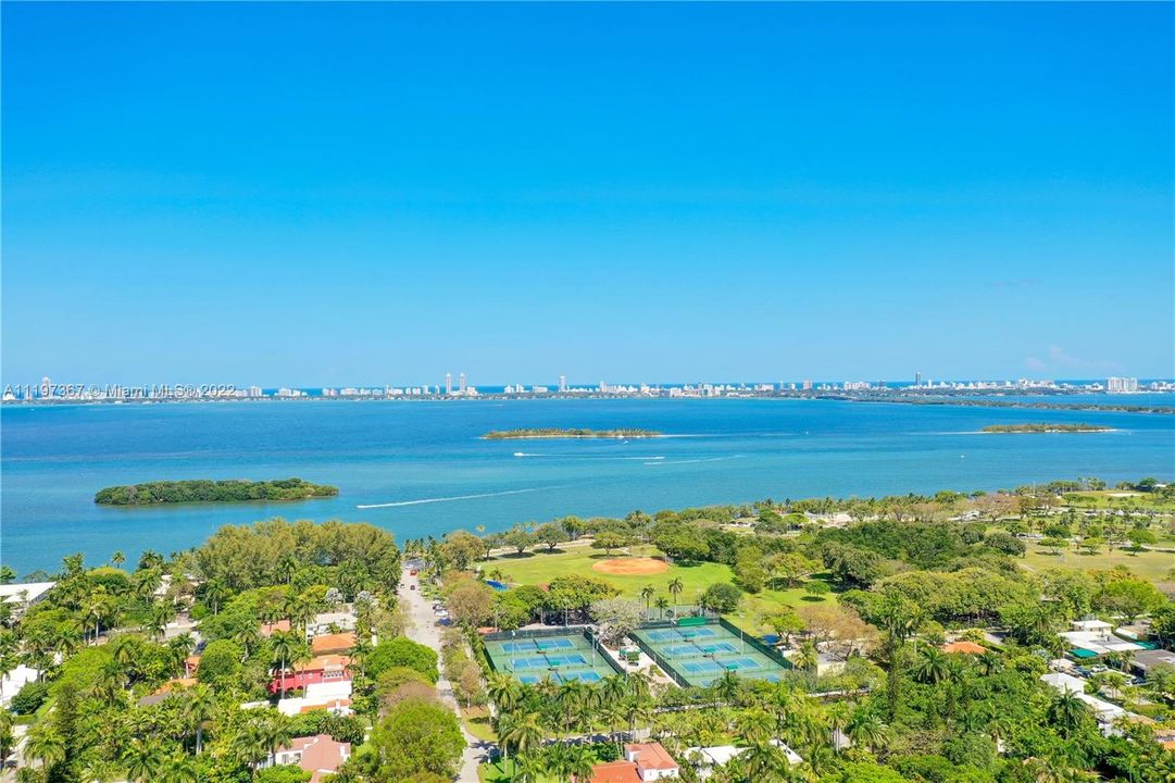 Recently Sold: $1,529,000 (3 beds, 2 baths, 1896 Square Feet)