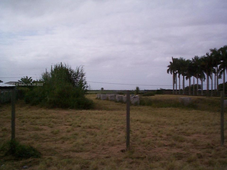 Vendido Recientemente: $298,000 (1.25 acres)