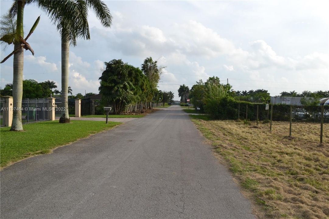 Vendido Recientemente: $298,000 (1.25 acres)