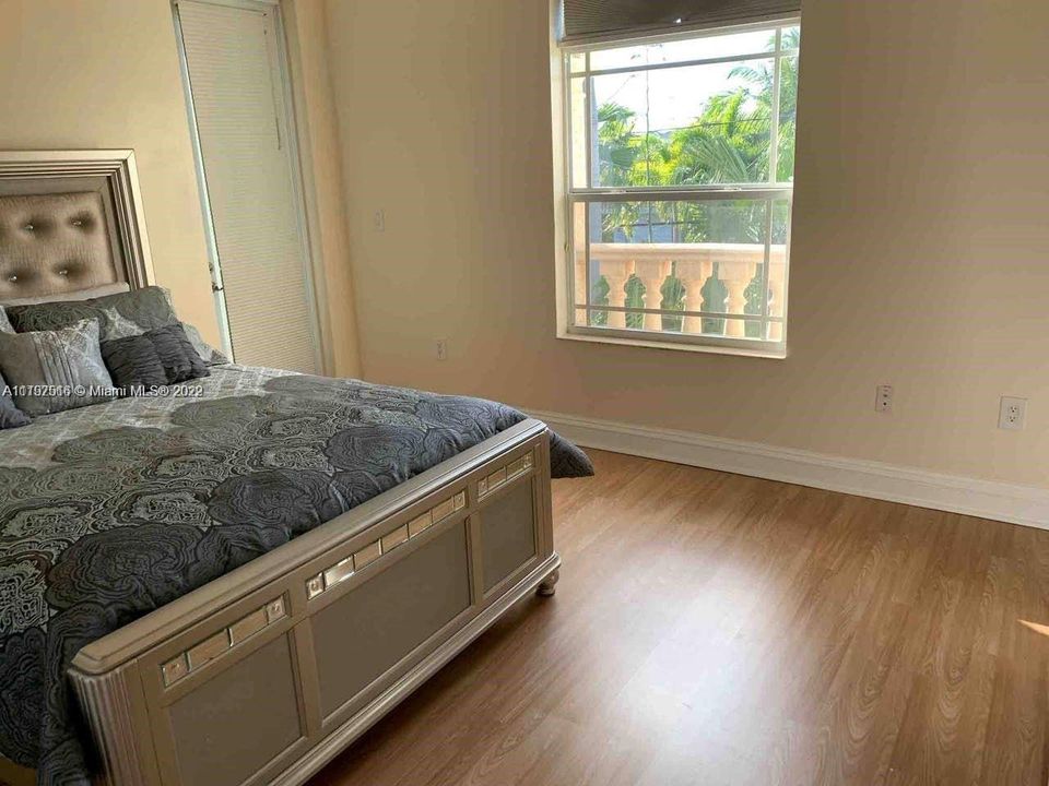 Недавно арендовано: $18,900 (7 спален, 6 ванн, 4700 Квадратных фут)
