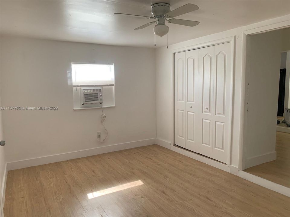 Recently Rented: $3,800 (4 beds, 2 baths, 1471 Square Feet)