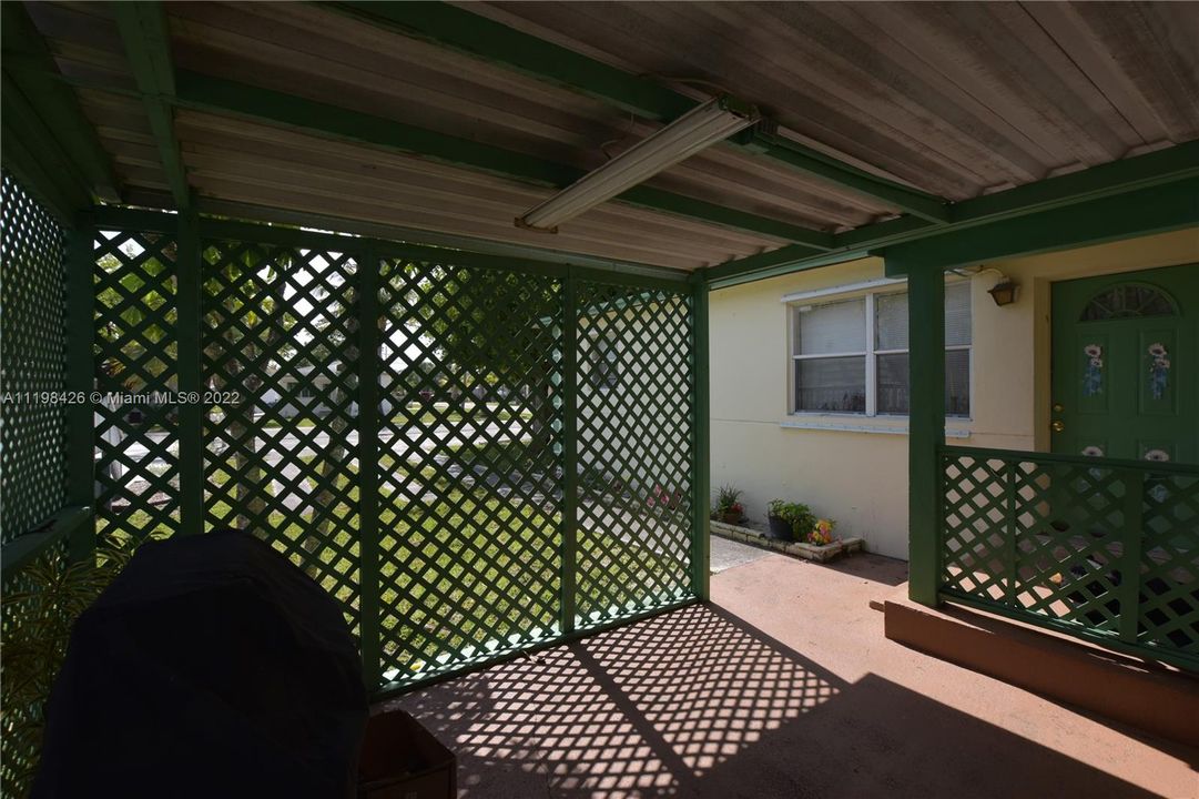 Recently Sold: $465,000 (0 beds, 0 baths, 2013 Square Feet)