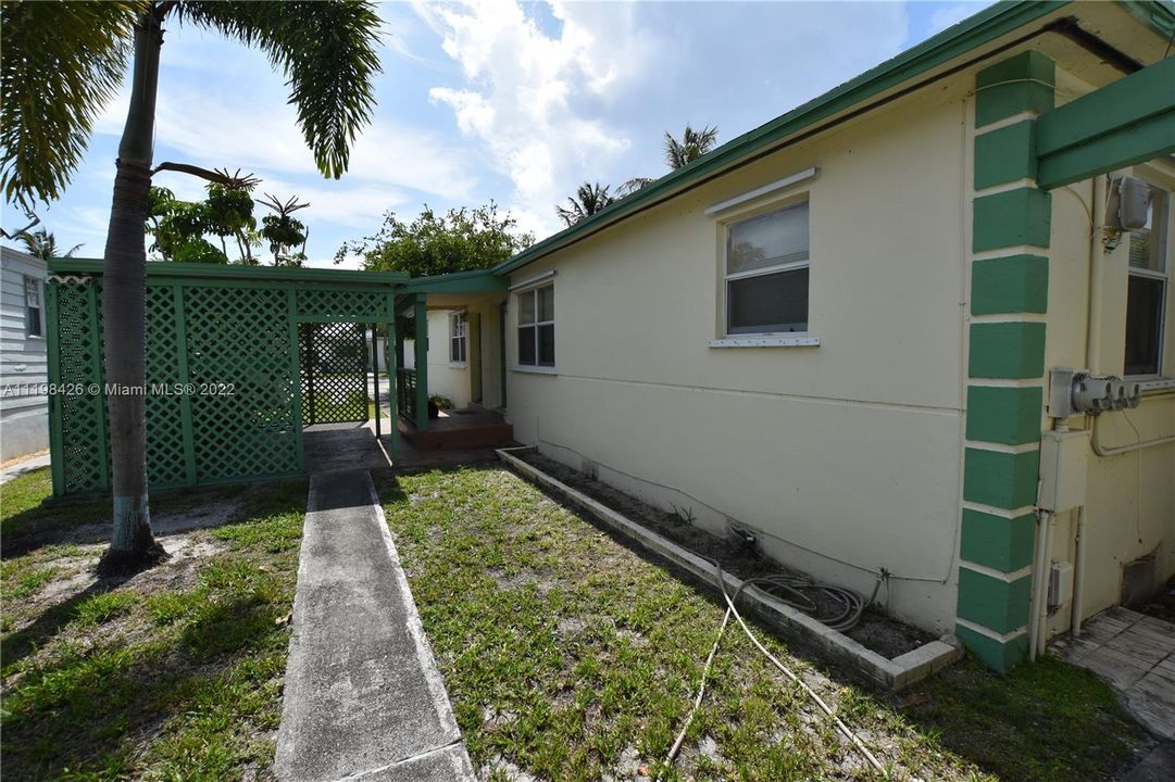 Recently Sold: $465,000 (0 beds, 0 baths, 2013 Square Feet)