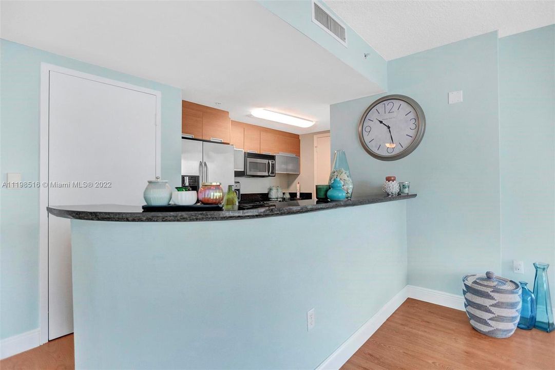 Recently Sold: $535,000 (2 beds, 2 baths, 1274 Square Feet)