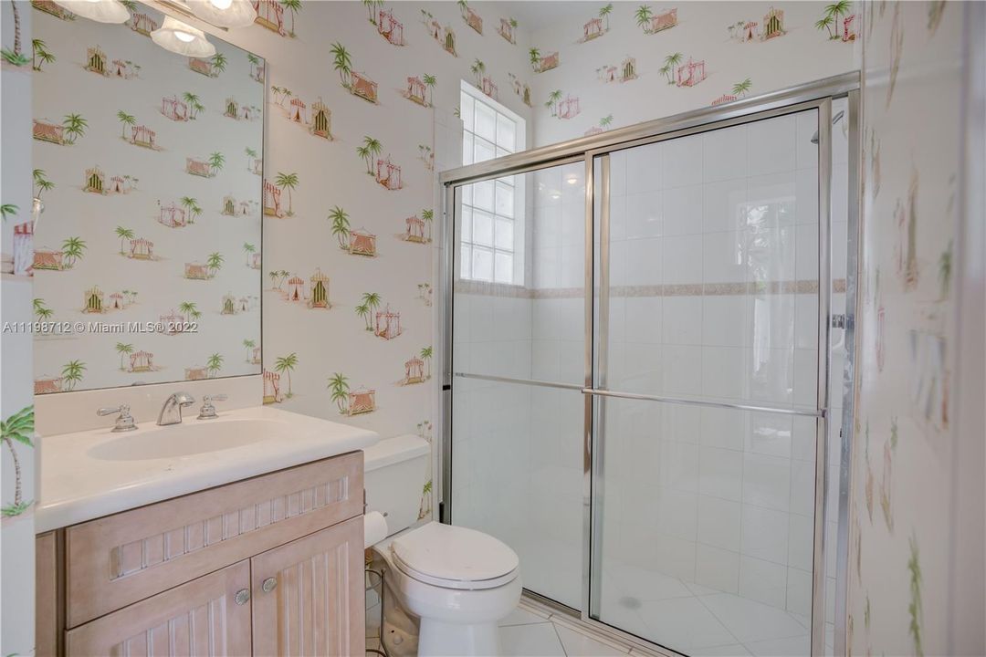 Casita bathroom