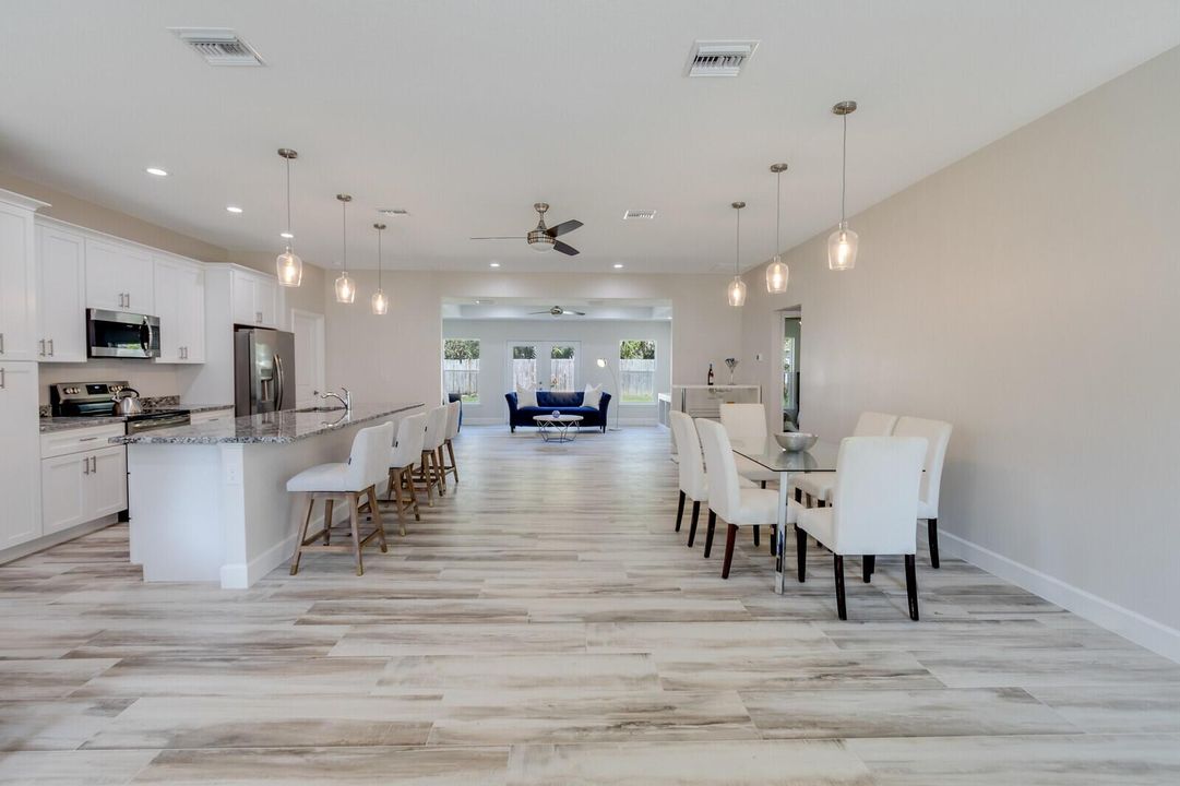 32_478Fillmore218_mls