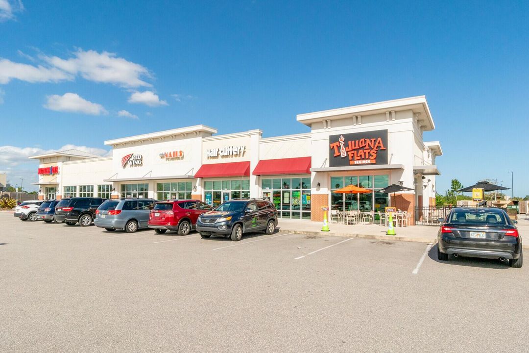 41_NEPalmBayShopping302_mls