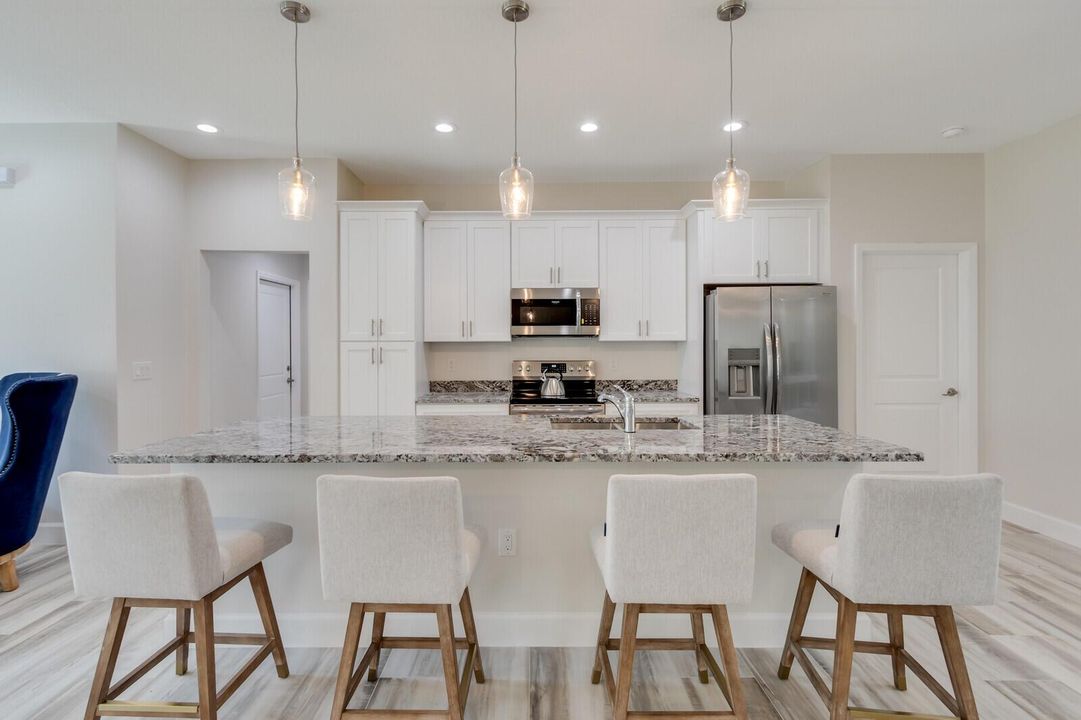 28_478Fillmore214_mls