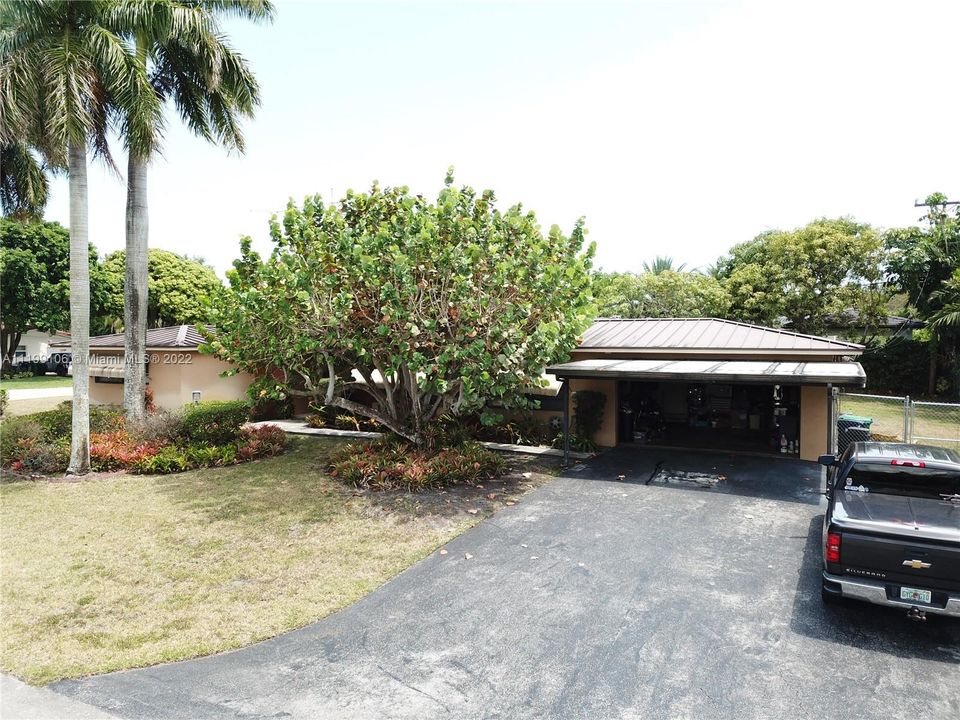 Recently Sold: $999,000 (3 beds, 3 baths, 2959 Square Feet)