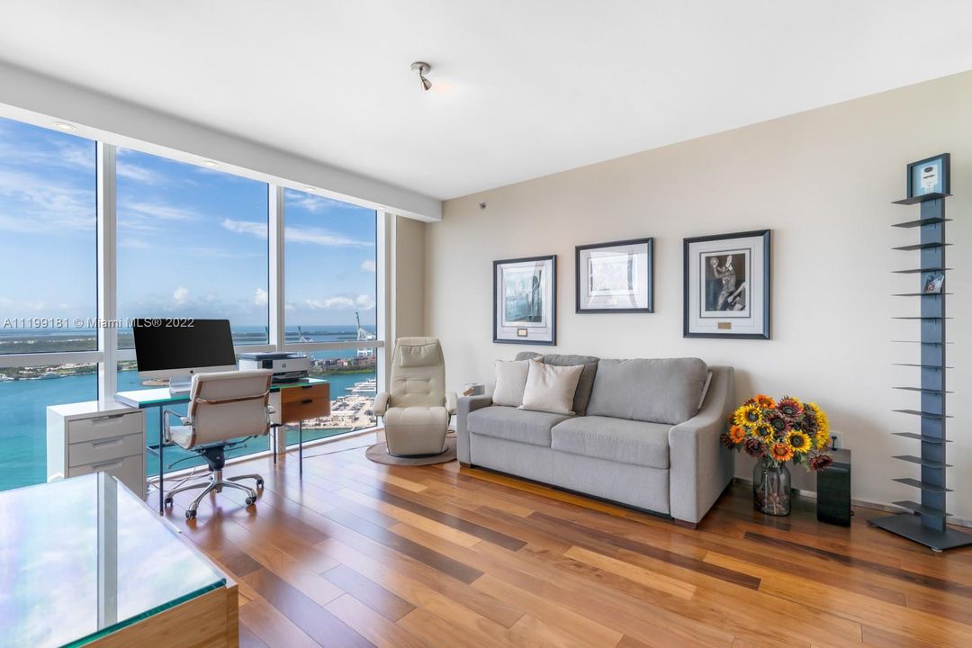 Recently Sold: $3,300,000 (2 beds, 3 baths, 2158 Square Feet)