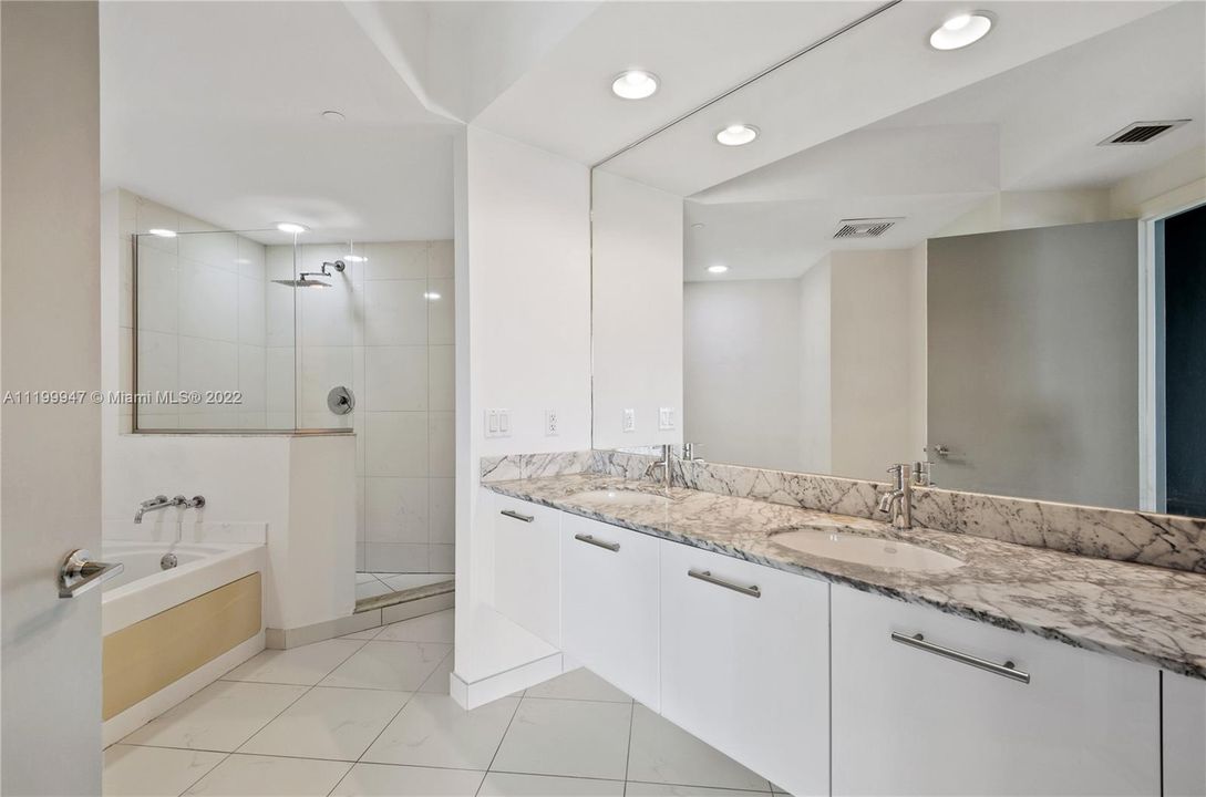 Недавно арендовано: $4,750 (2 спален, 2 ванн, 1197 Квадратных фут)