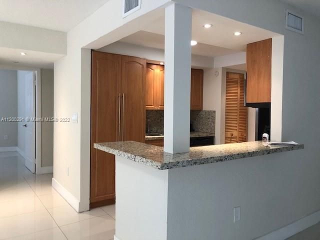 Recently Sold: $399,999 (3 beds, 2 baths, 1363 Square Feet)