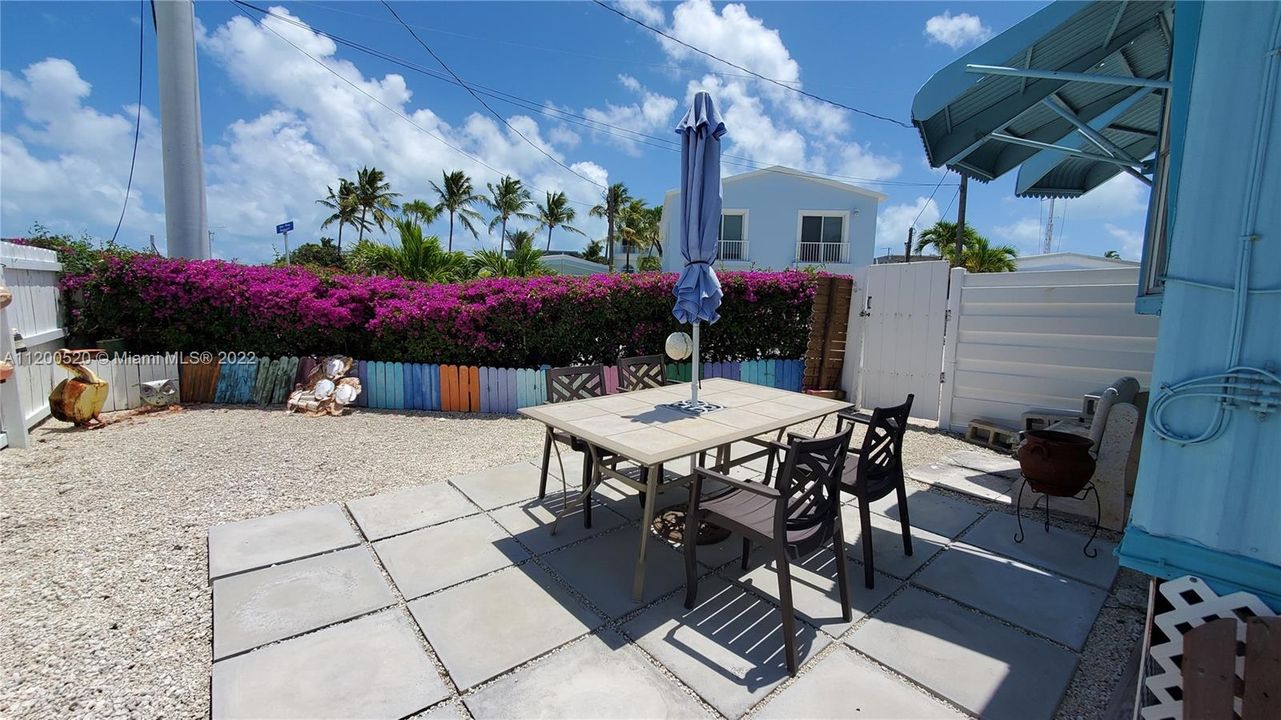 Recently Sold: $445,000 (2 beds, 2 baths, 644 Square Feet)