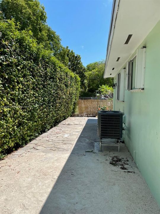 Recently Sold: $479,000 (3 beds, 1 baths, 960 Square Feet)