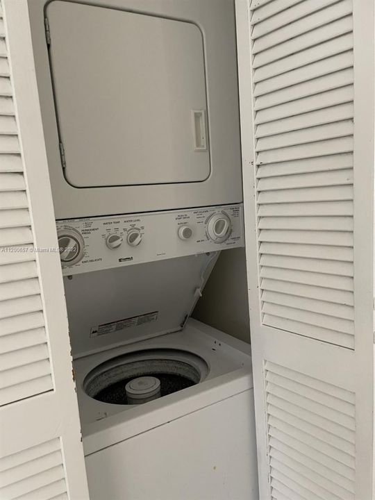 Recently Sold: $479,000 (3 beds, 1 baths, 960 Square Feet)