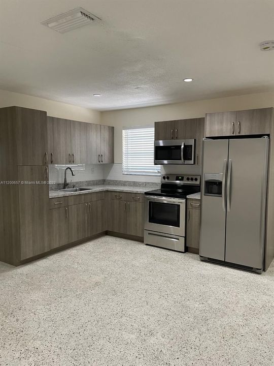 Recently Sold: $479,000 (3 beds, 1 baths, 960 Square Feet)