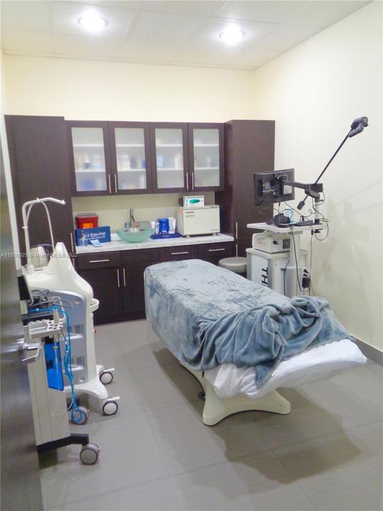 Недавно арендовано: $16,500 (0 спален, 0 ванн, 0 Квадратных фут)