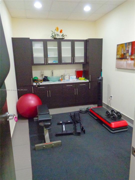 Недавно арендовано: $16,500 (0 спален, 0 ванн, 0 Квадратных фут)