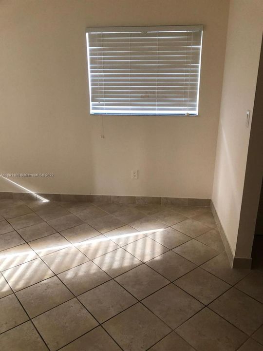 Recently Rented: $2,150 (2 beds, 2 baths, 870 Square Feet)