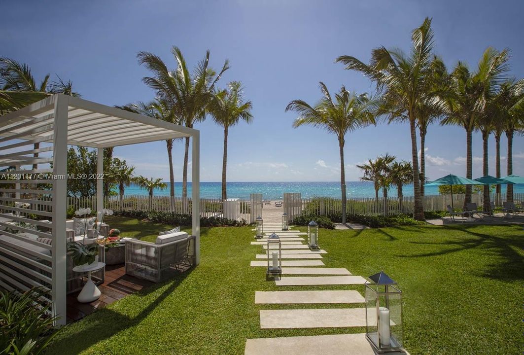 Recently Sold: $3,000,000 (2 beds, 2 baths, 1447 Square Feet)