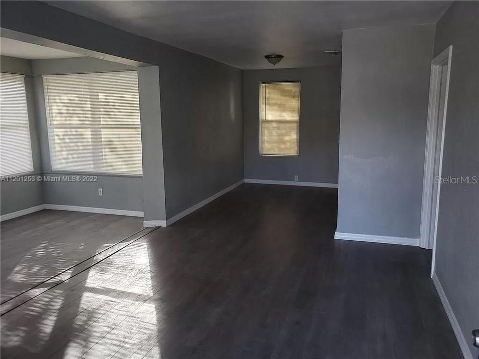 Recently Rented: $1,600 (3 beds, 2 baths, 0 Square Feet)