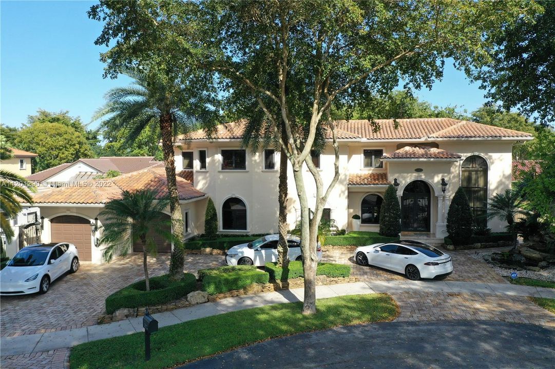 Recently Sold: $1,650,000 (5 beds, 4 baths, 0 Square Feet)