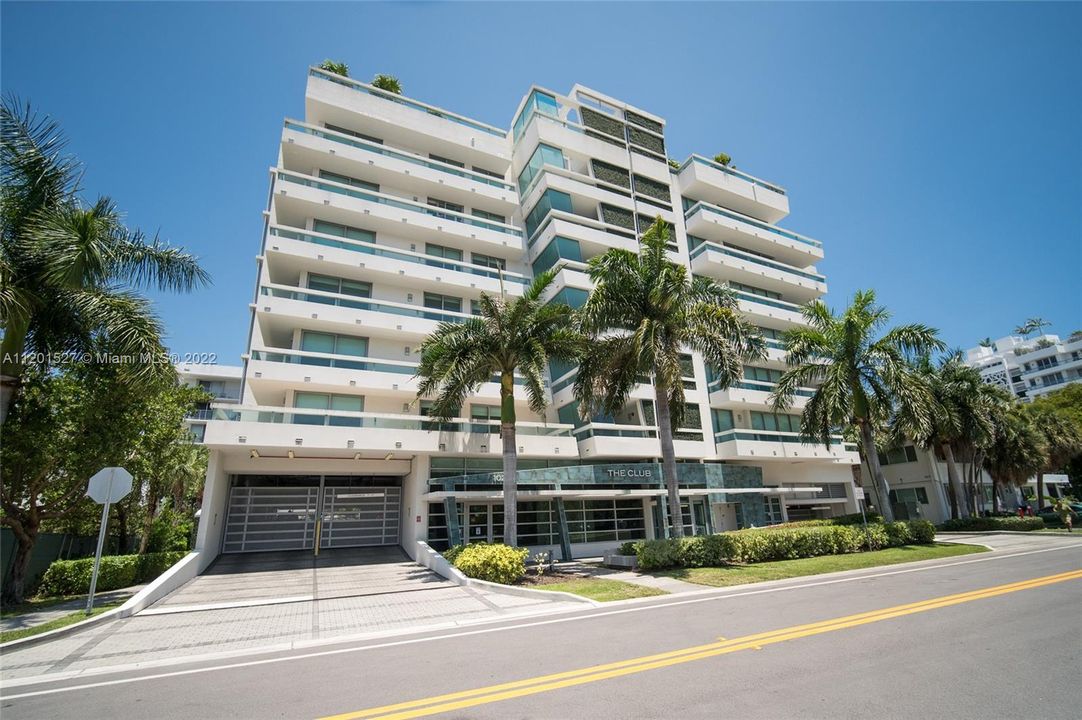 Recently Sold: $690,000 (2 beds, 2 baths, 1195 Square Feet)