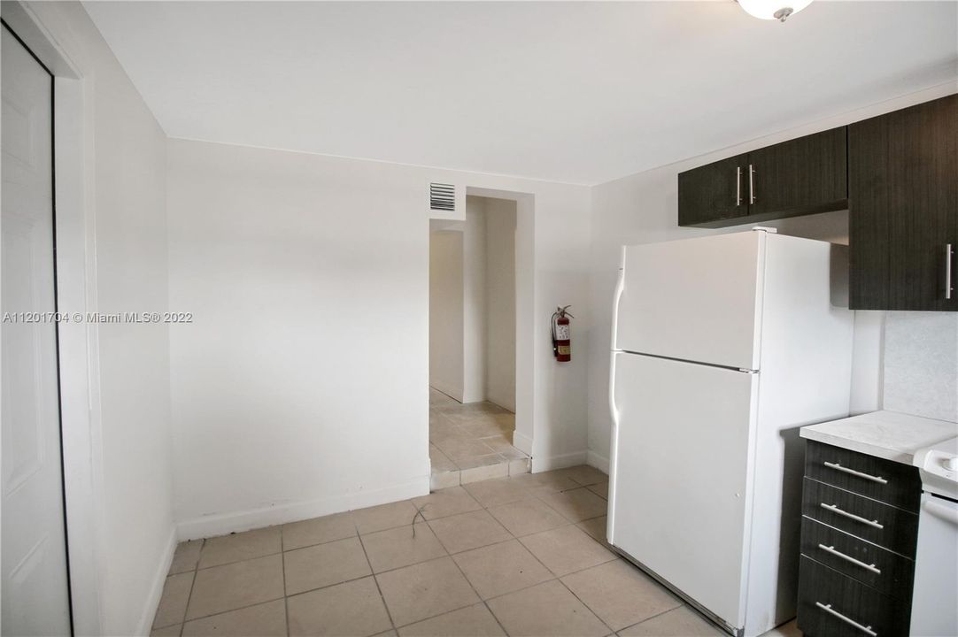 最近租的: $1,500 (2 贝兹, 1 浴室, 500 平方英尺)