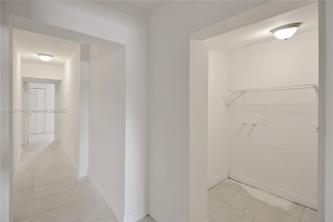 最近租的: $1,500 (2 贝兹, 1 浴室, 500 平方英尺)