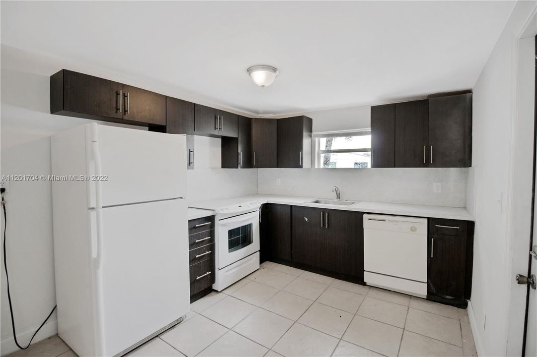 最近租的: $1,500 (2 贝兹, 1 浴室, 500 平方英尺)