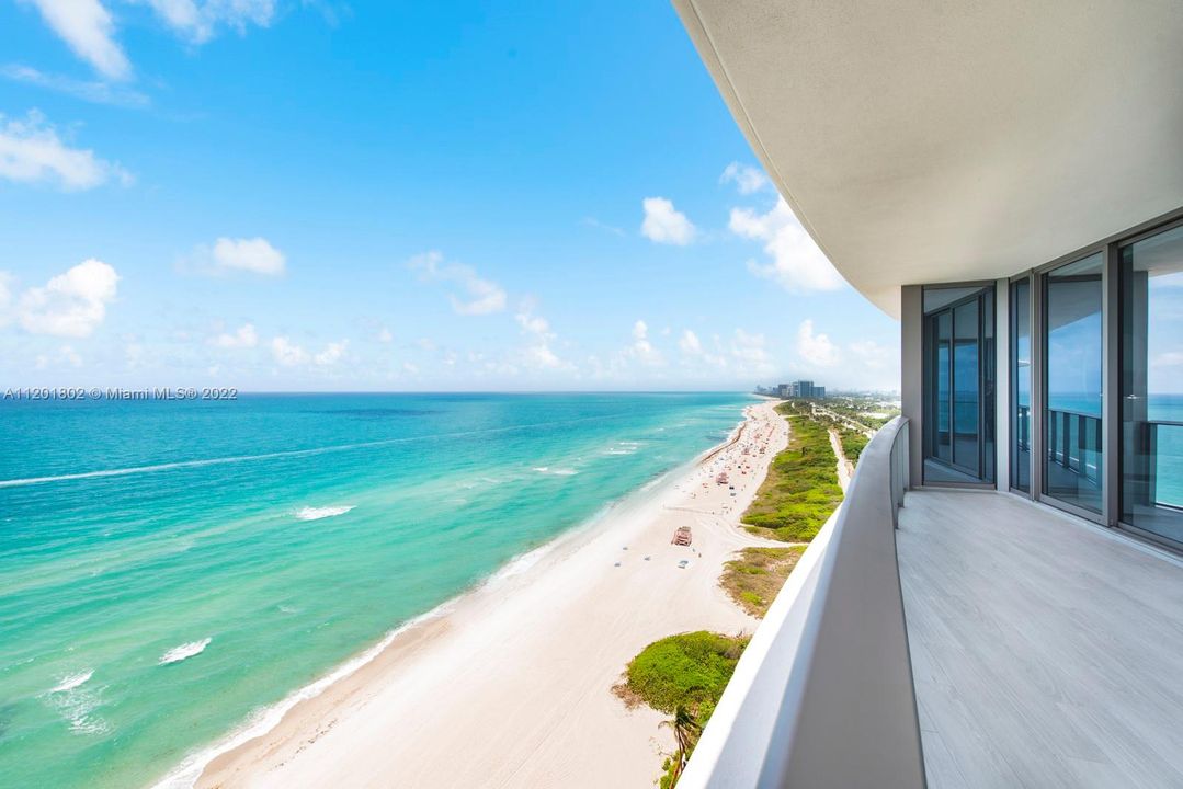 Recently Sold: $4,200,000 (2 beds, 2 baths, 1571 Square Feet)