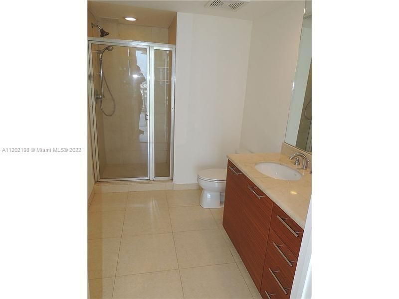 Recently Sold: $469,000 (1 beds, 1 baths, 845 Square Feet)