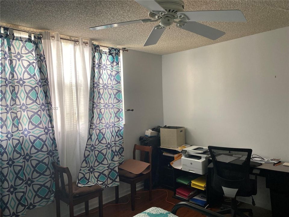 Recently Sold: $105,000 (2 beds, 2 baths, 1010 Square Feet)