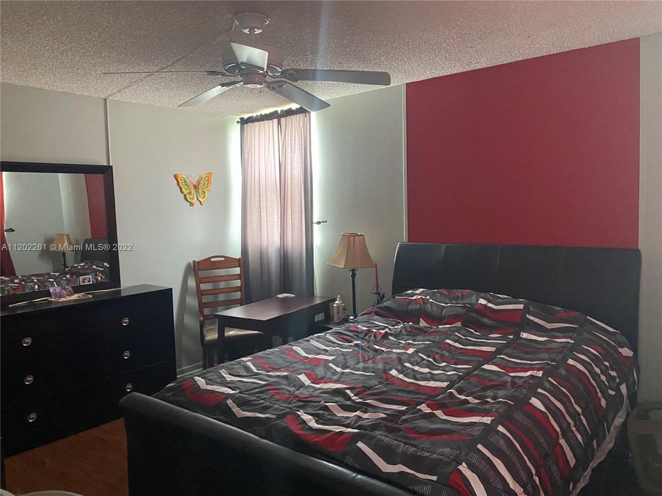 Recently Sold: $105,000 (2 beds, 2 baths, 1010 Square Feet)