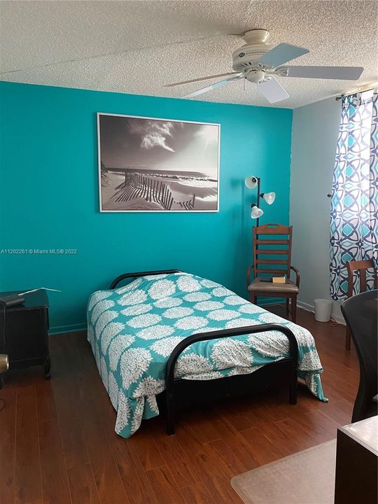 Recently Sold: $105,000 (2 beds, 2 baths, 1010 Square Feet)