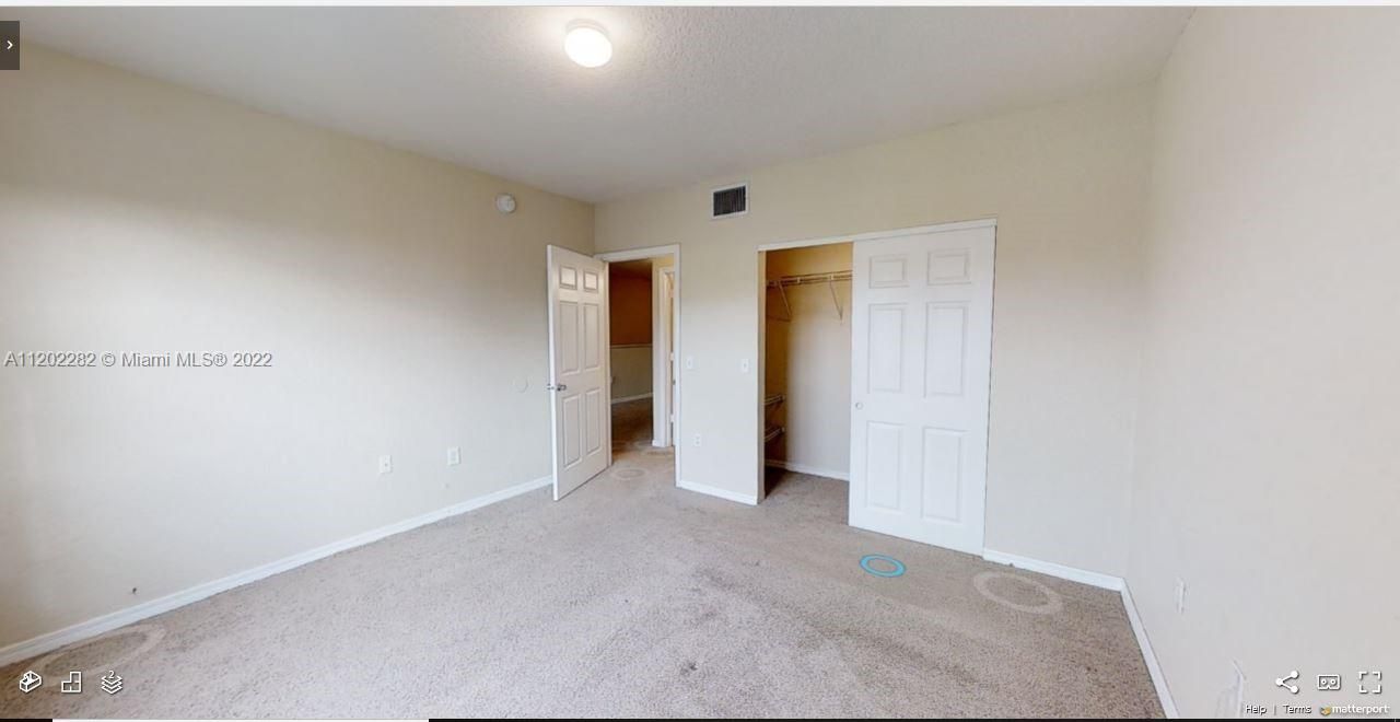 Recently Rented: $1,499 (1 beds, 1 baths, 878 Square Feet)