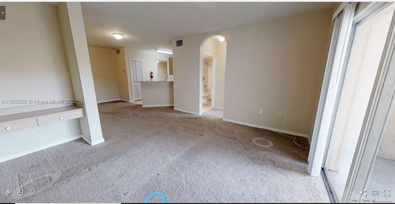 Recently Rented: $1,499 (1 beds, 1 baths, 878 Square Feet)