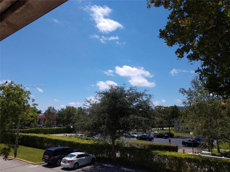 Recently Rented: $1,499 (1 beds, 1 baths, 878 Square Feet)