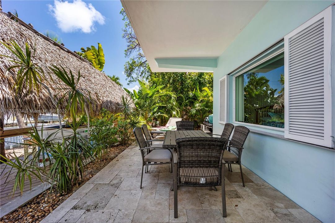 Recently Sold: $2,600,000 (3 beds, 3 baths, 3250 Square Feet)