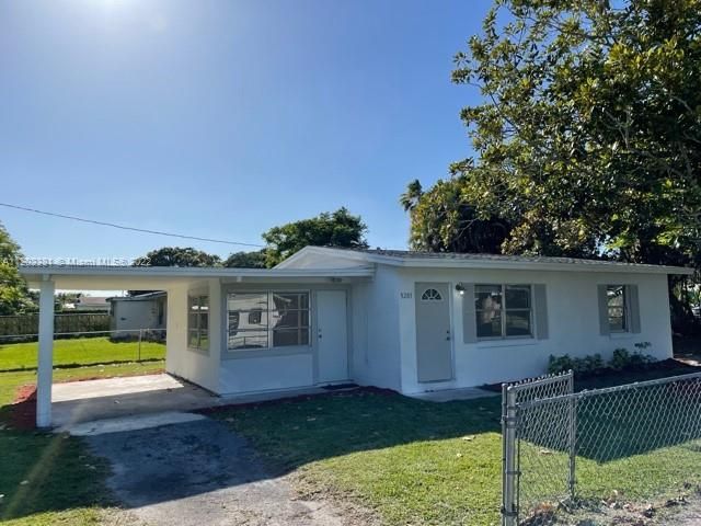 Vendido Recientemente: $237,850 (2 camas, 1 baños, 924 Pies cuadrados)
