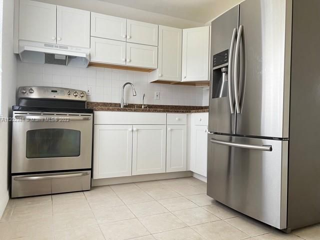 Vendido Recientemente: $237,850 (2 camas, 1 baños, 924 Pies cuadrados)