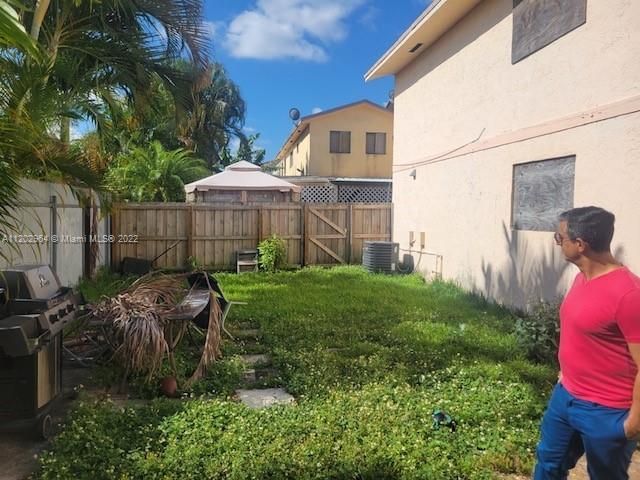 Recently Sold: $2,100,000 (0 beds, 0 baths, 0 Square Feet)