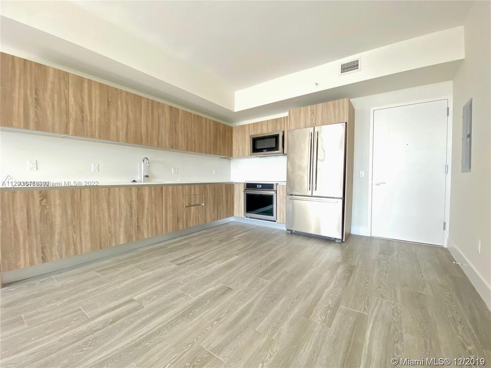 Recently Rented: $4,600 (2 beds, 2 baths, 1134 Square Feet)