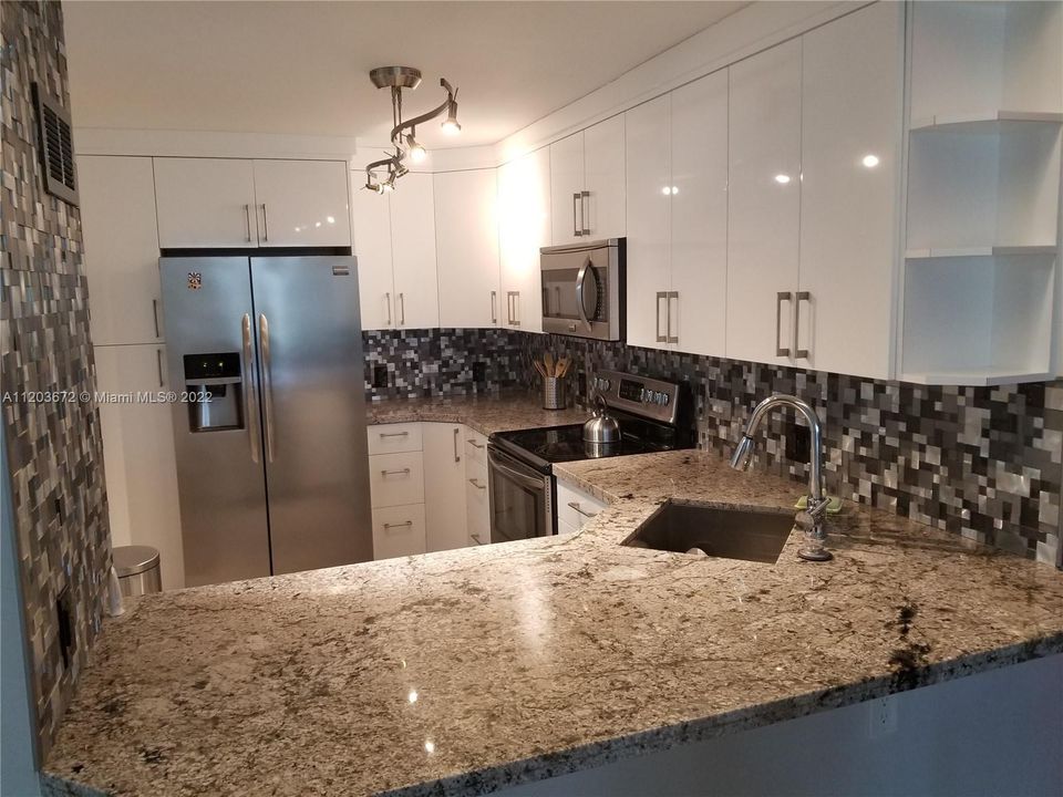 Recently Sold: $399,999 (2 beds, 2 baths, 1308 Square Feet)
